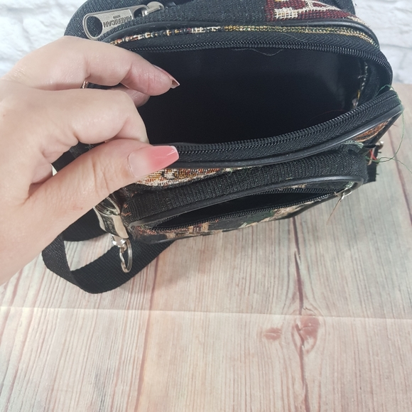 American Uni VTG Tapestry Multi Crossbody - Picture 7 of 13